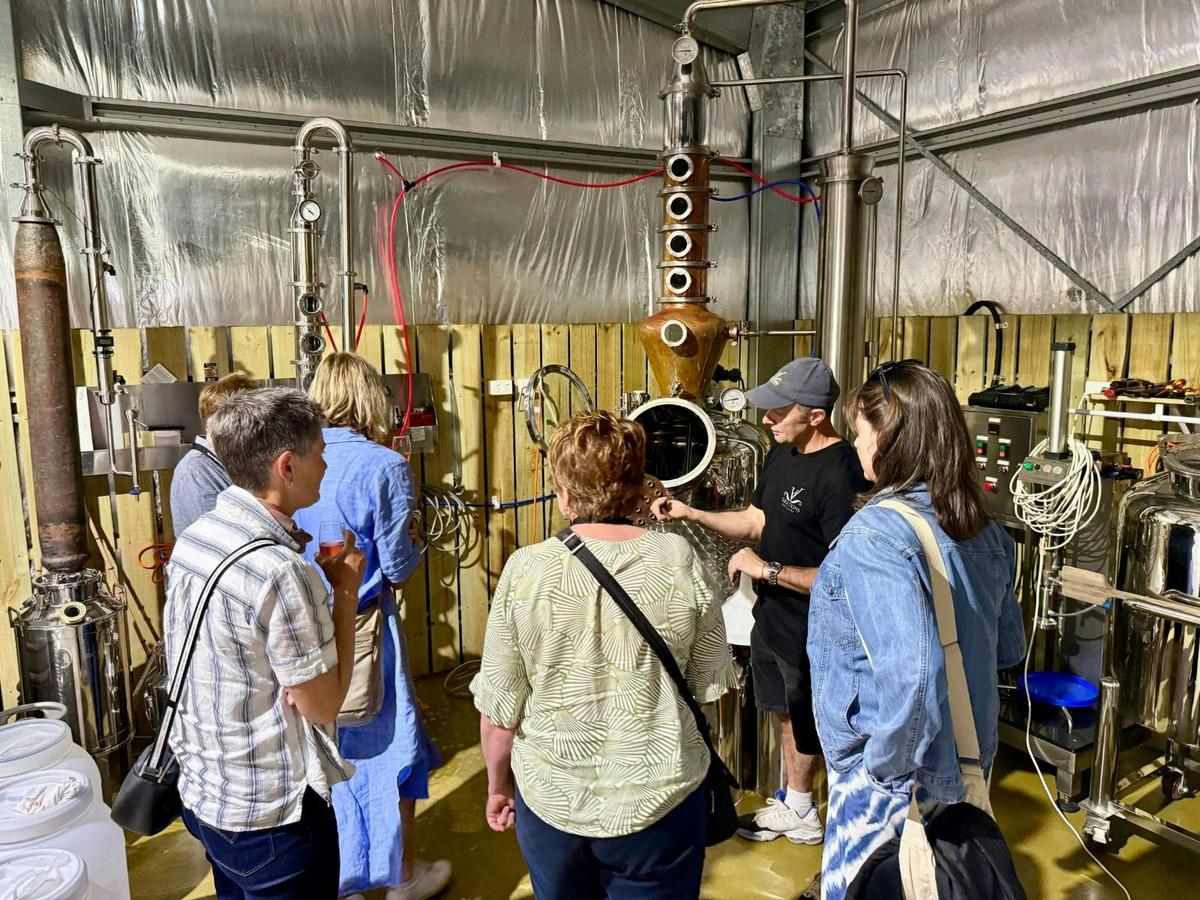 Private Tour - Rockingham Peel Wine, Beer and Spirits Tour (Bus)