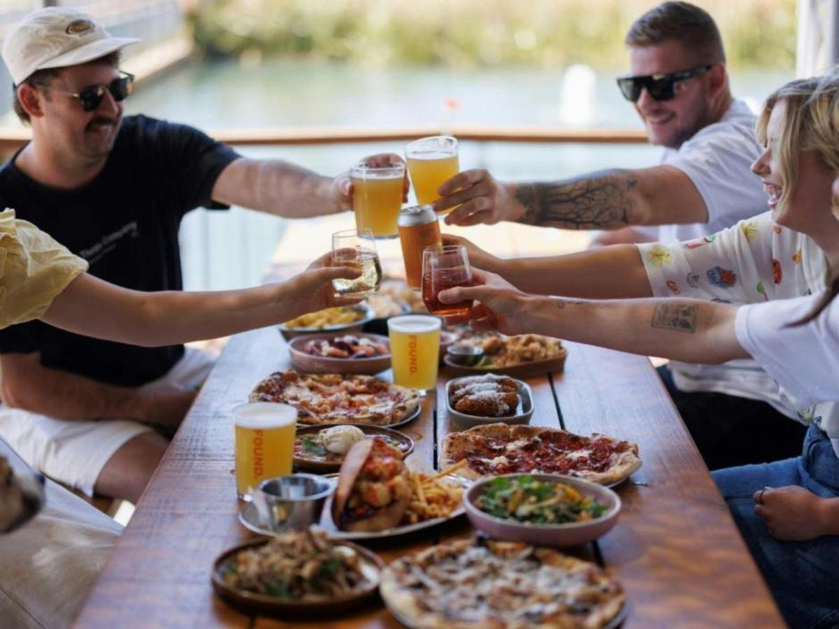 Private Tour - Rockingham Peel Wine, Beer and Spirits Tour (Bus)