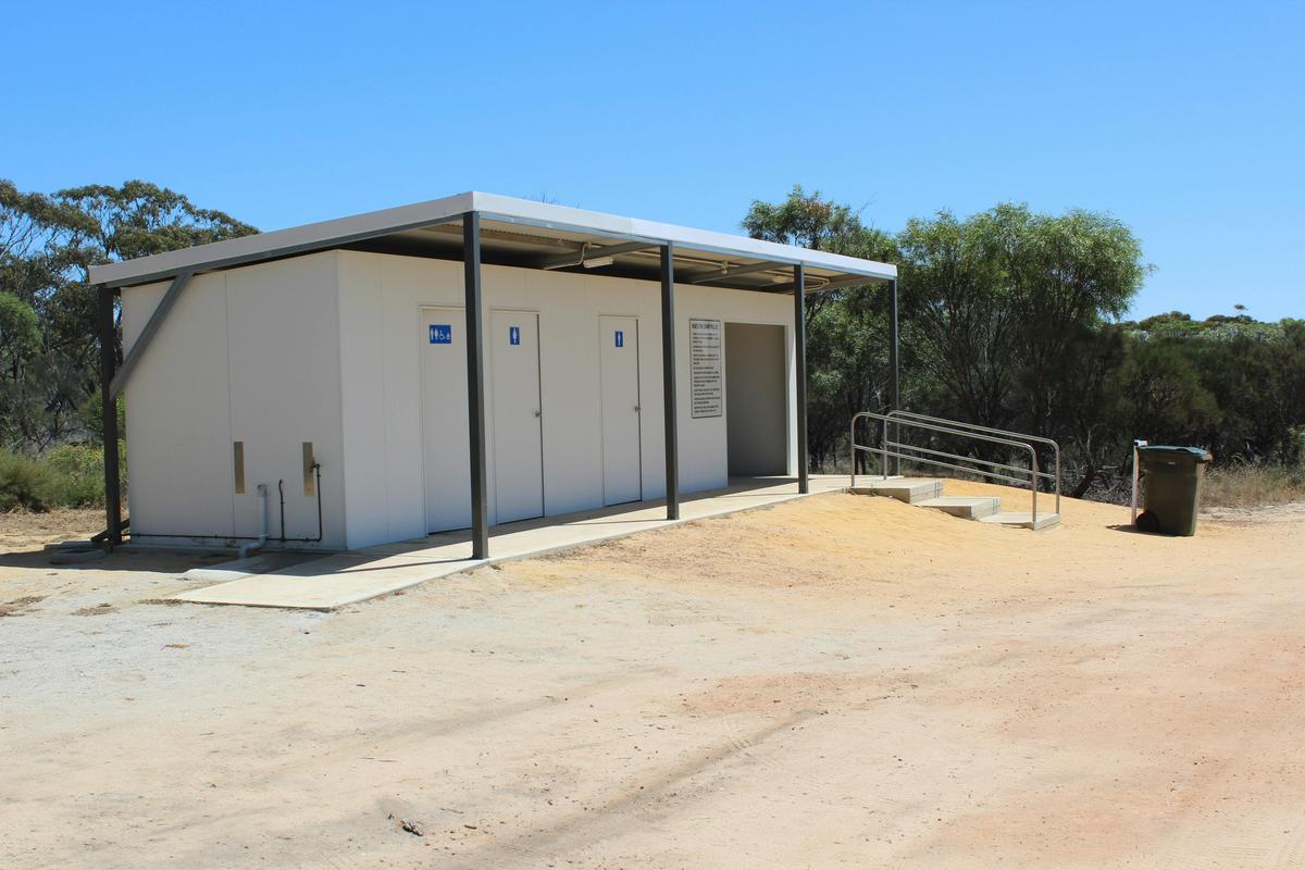 Ablution facilities - Kwolyin Campsite