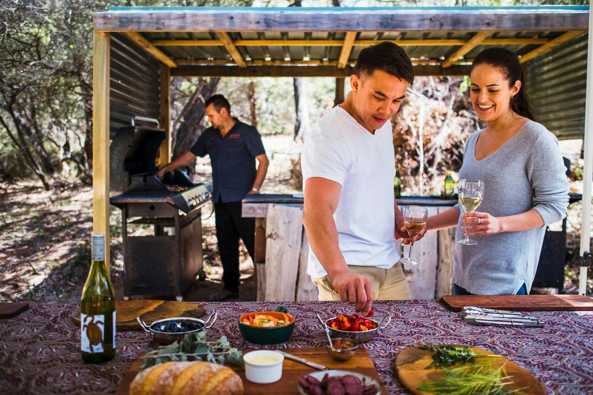 Aboriginal Food, Culture, Cave and Didge Tour