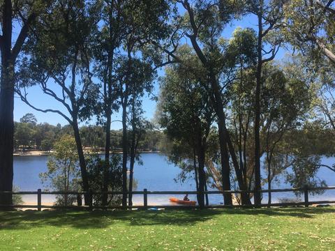 Lake Leschenaultia