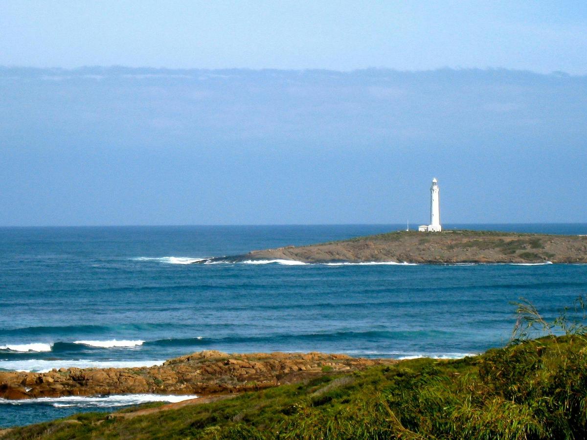 Margaret River Wineries, Caves, Ocean and Karri