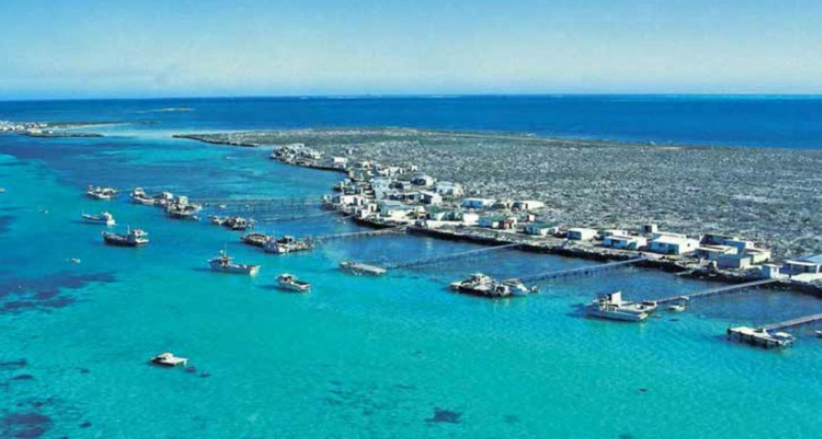 Abrolhos Islands Scenic and Snorkel Adventure Tour
