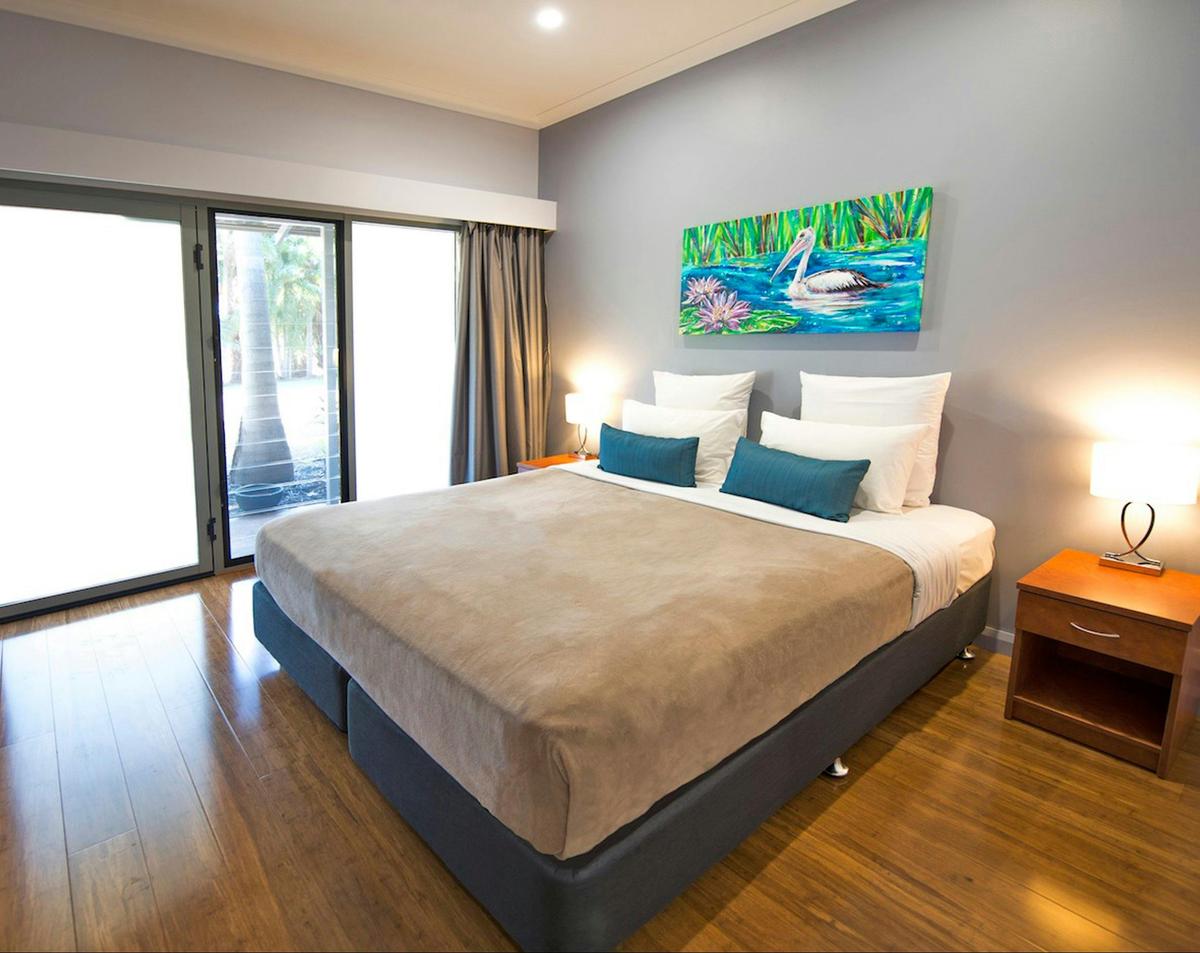 Enjoy the comfort of their amazing king bed rooms with en suite set in lush tropical gardens.