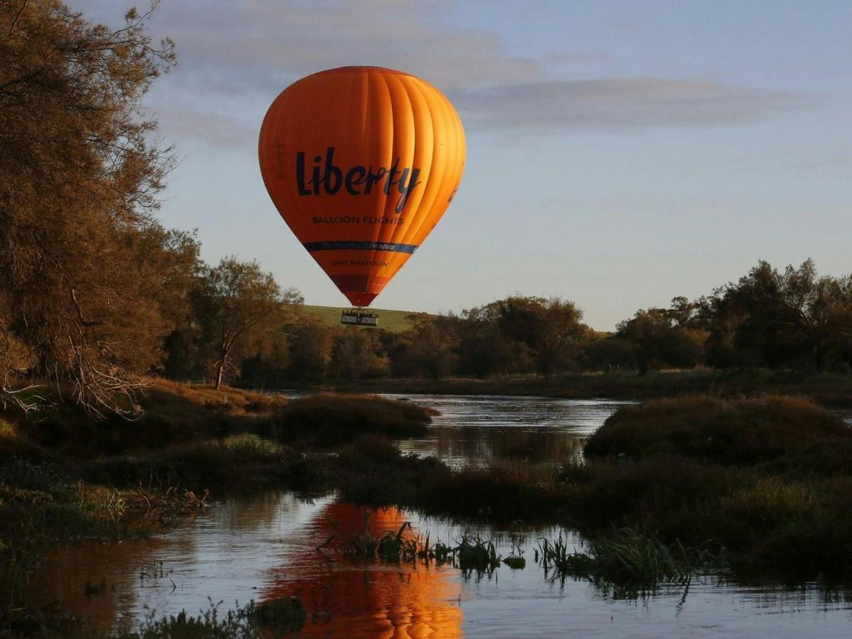 Liberty Balloon Flights over the Avon Valley, Perth