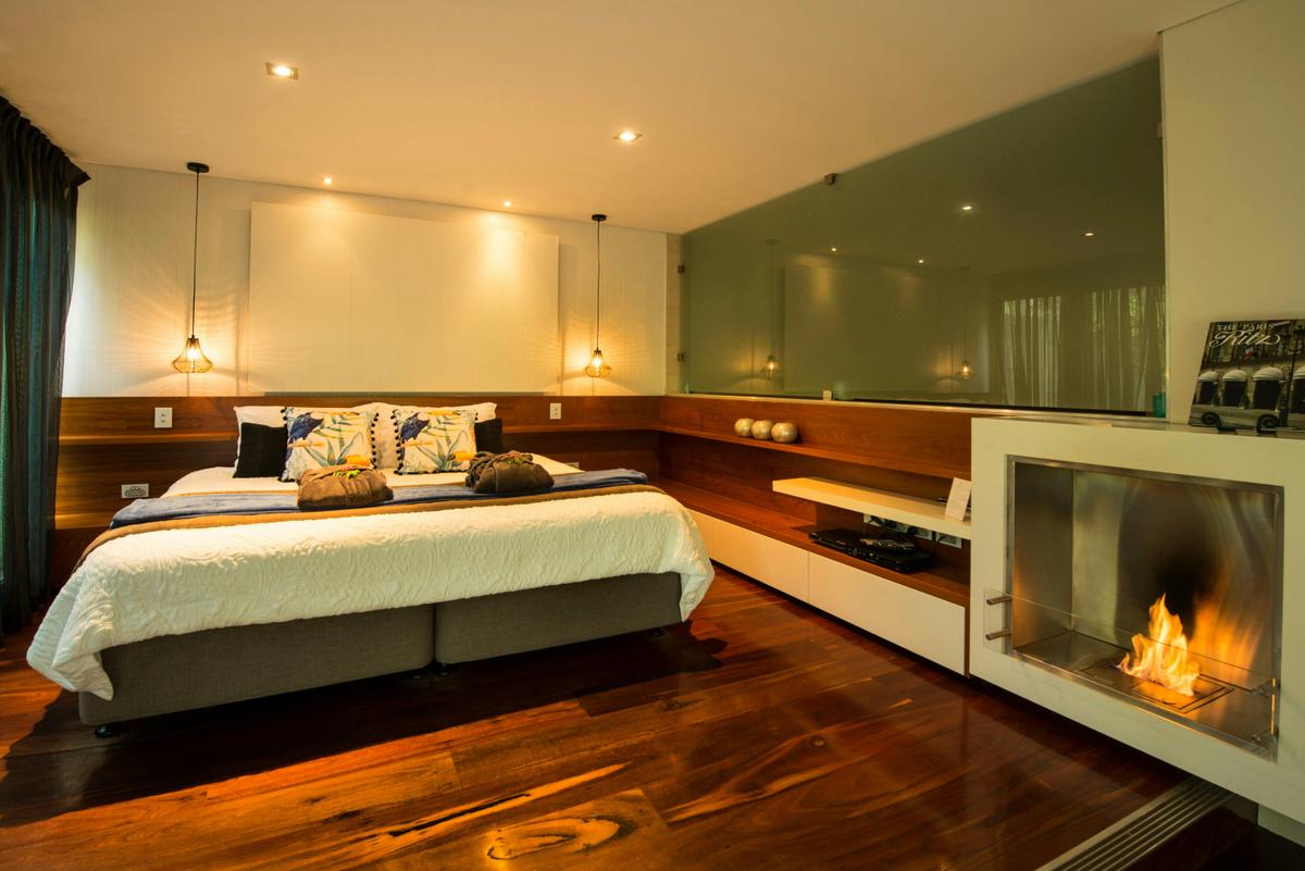 Lakehouse Spa Villa