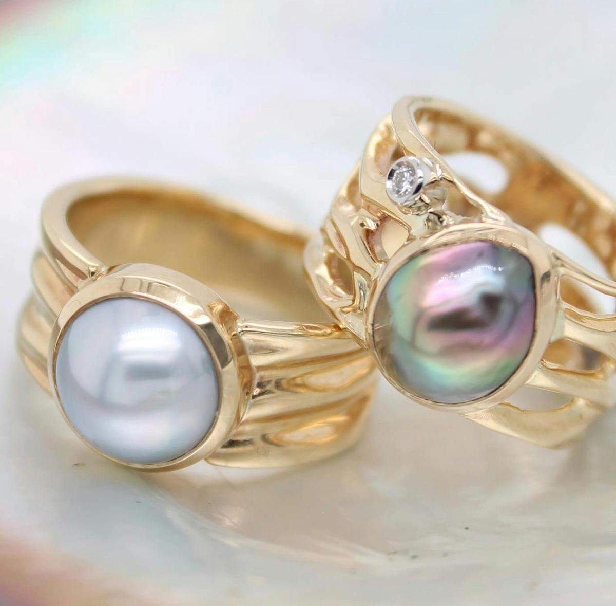 Latitude Australian Abrolhos Island Pearl rings grown at our own pearl farm at the Abrolhos Islands.