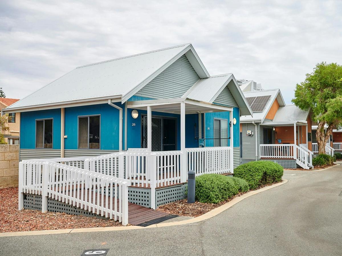 Mandurah Ocean Marina Chalets