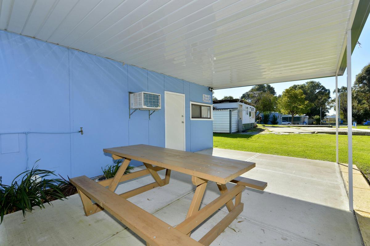 Beachshack (2-4)