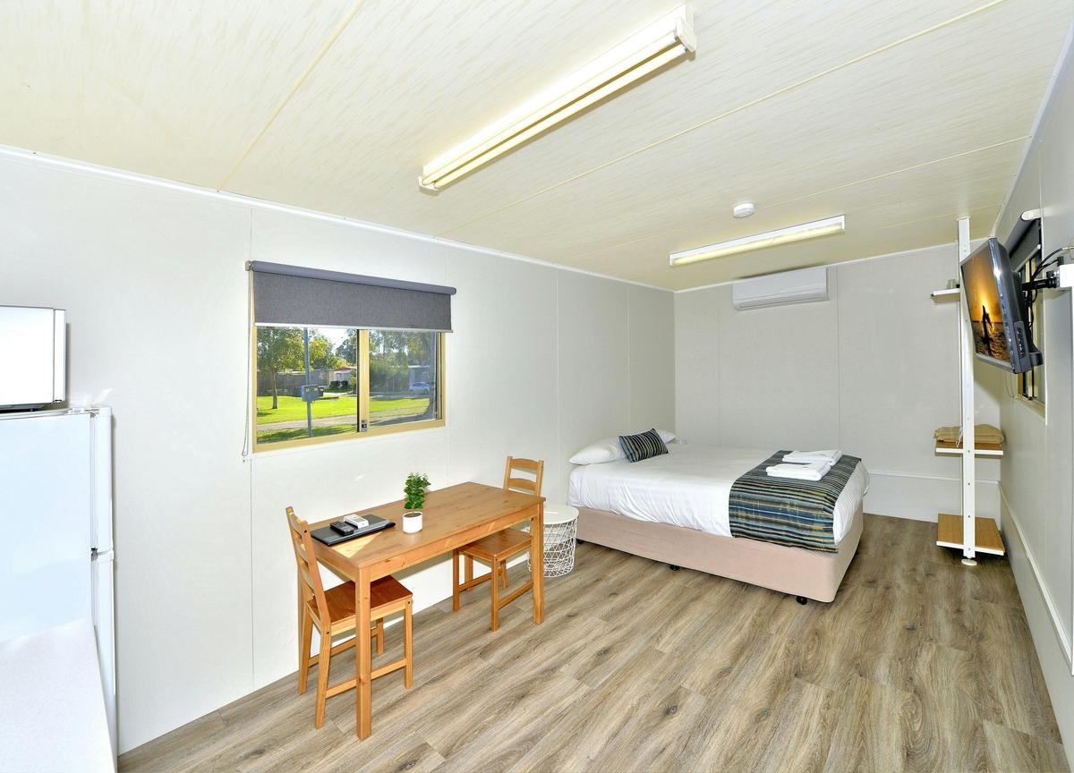 Cabin Non Ensuite (2)