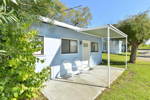 Beachshack (6-8)