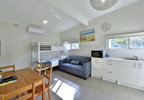 Beachshack (2-4)