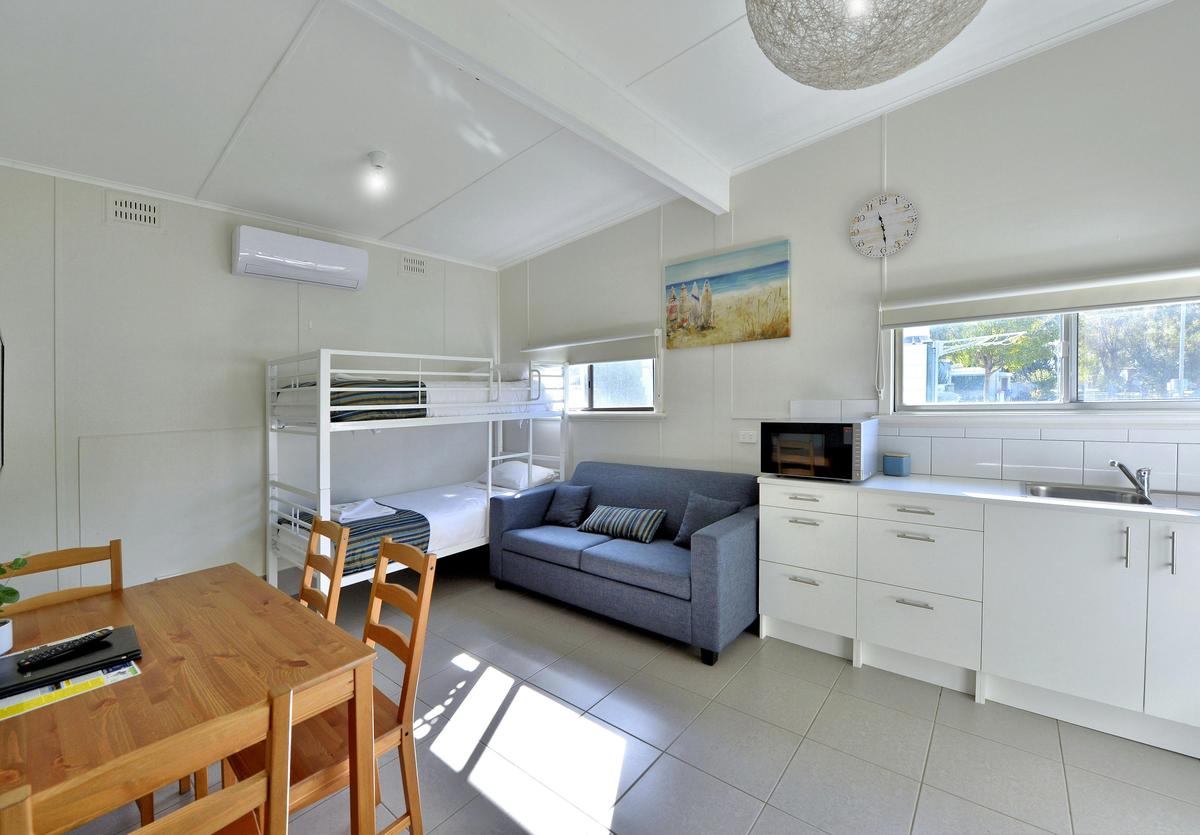 Beachshack (2-4)