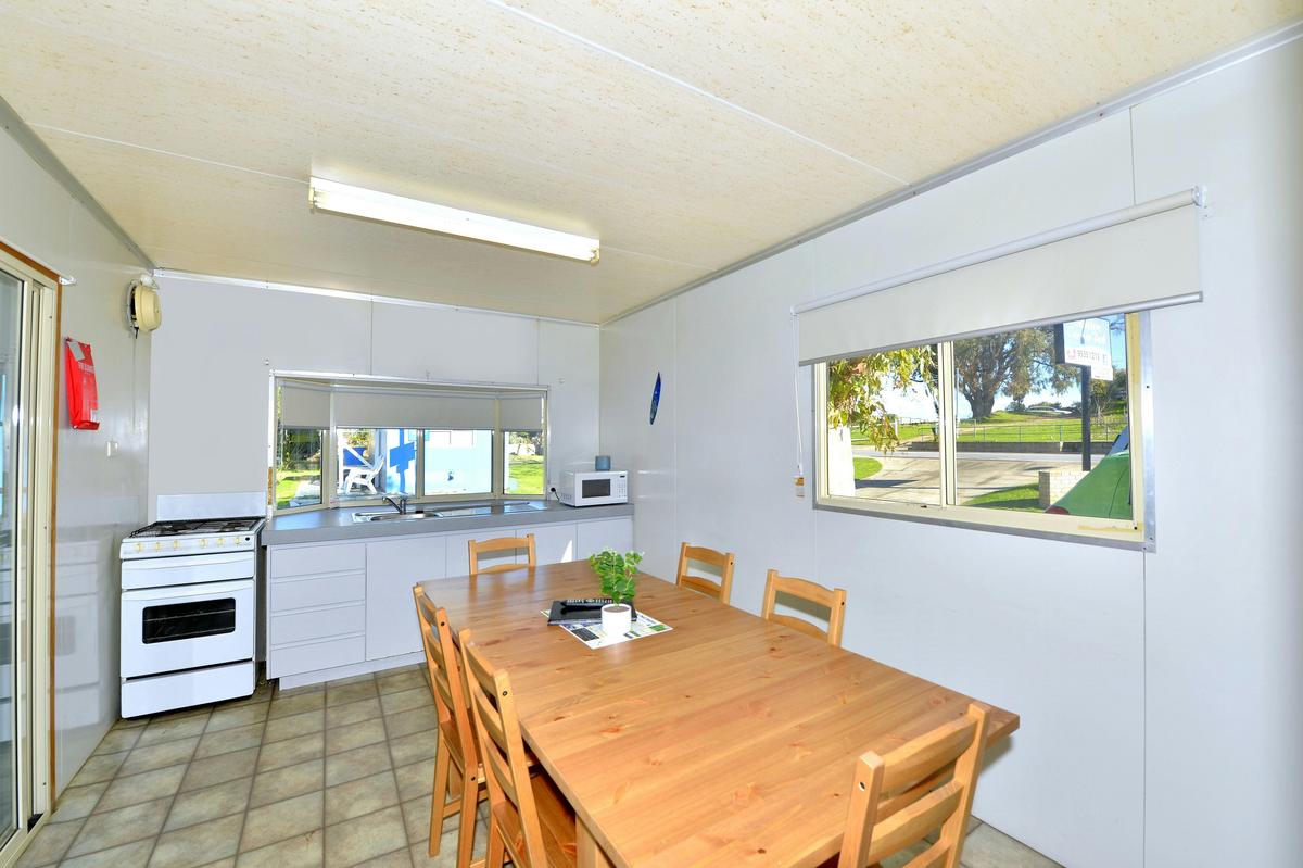 Family Cabin (6)