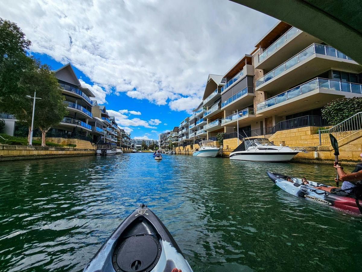 Touring Mandurah's Venetian Canals by kayak