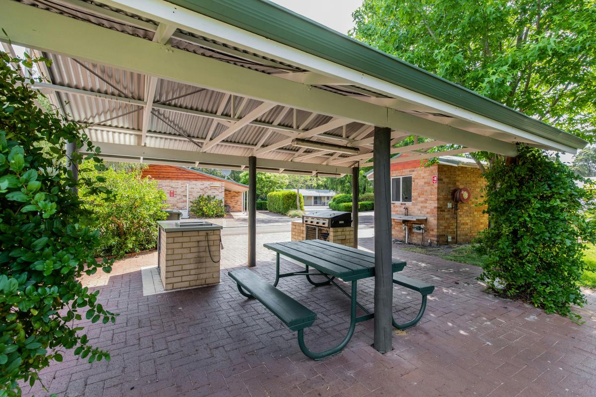 Margaret River Tourist Park Barbecue Area