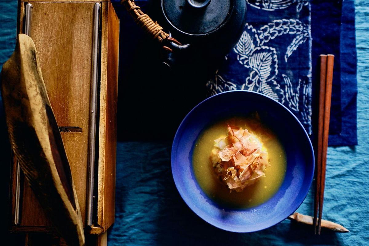 Single dish in blue bowl