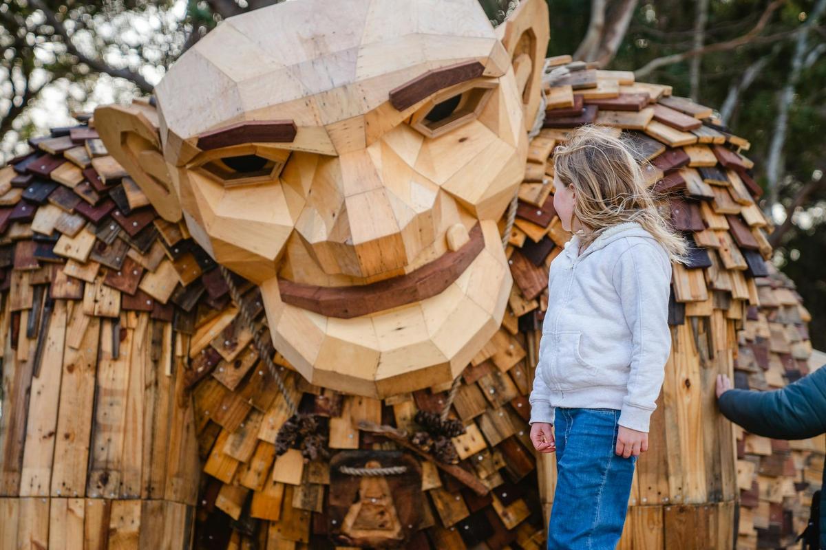 Yaburgurt Winjan Cirkelstone by Thomas Dambo, Giants of Mandurah