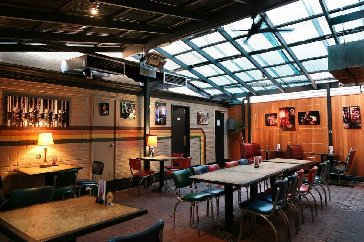 Moon Cafe