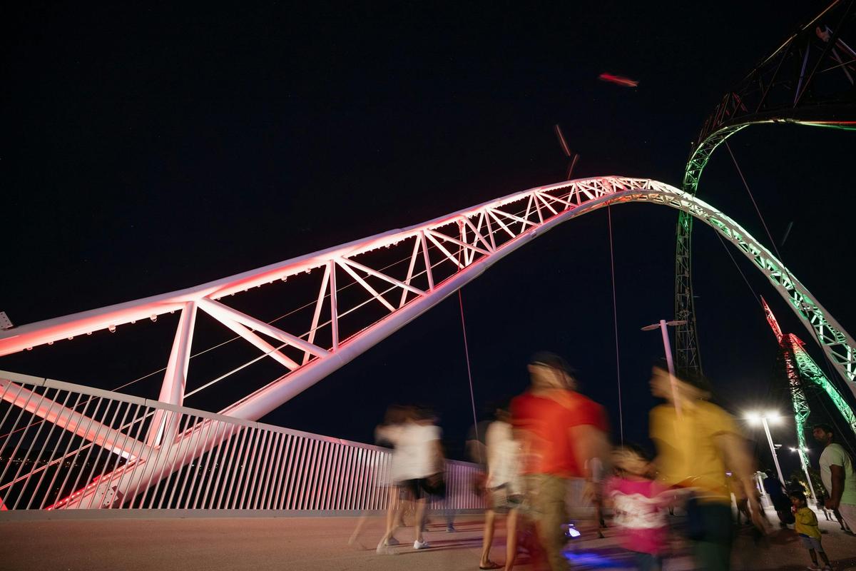 Matagarup Bridge, Burswood