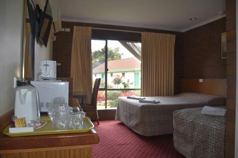 Standard Motel Unit