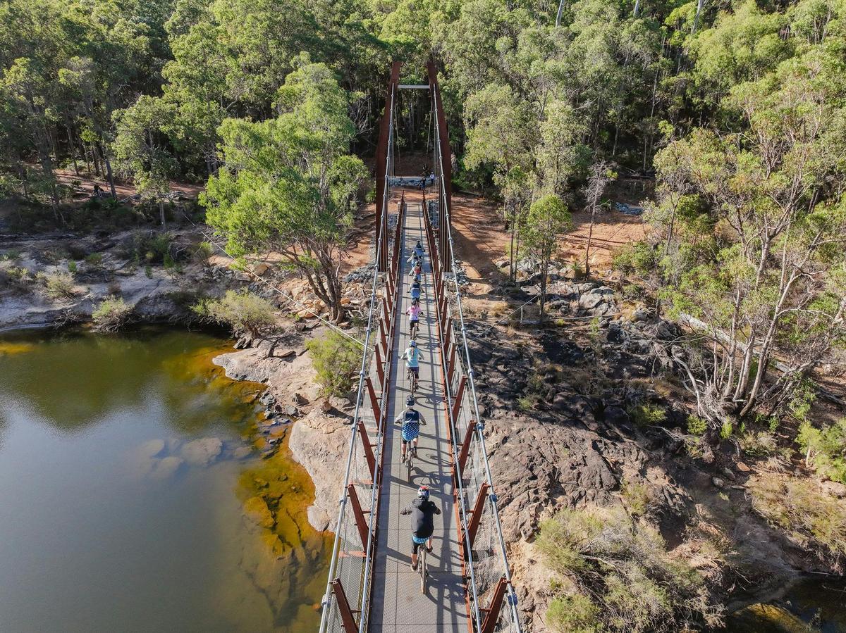 The Dwaarlindjirraap Suspnsion Bridge connects to Murray Valley Mountain Bike Trails