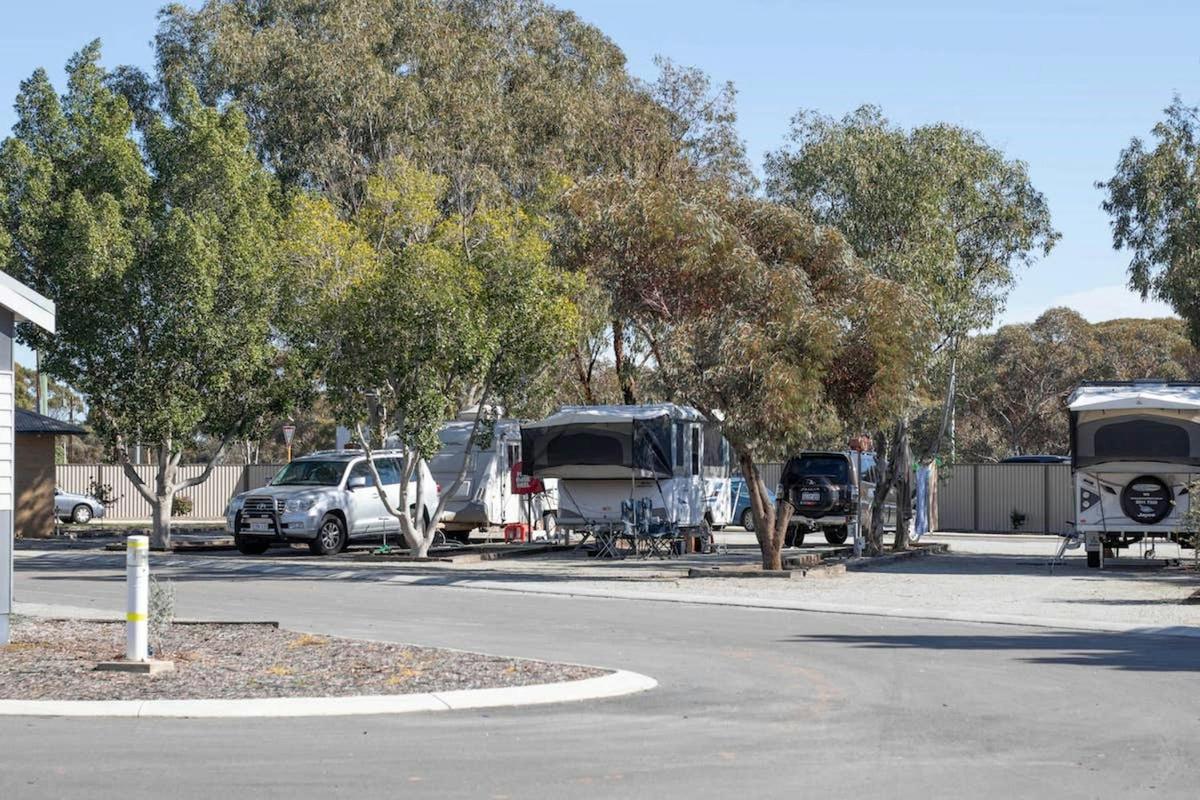 Merredin Tourist Park caravan sites