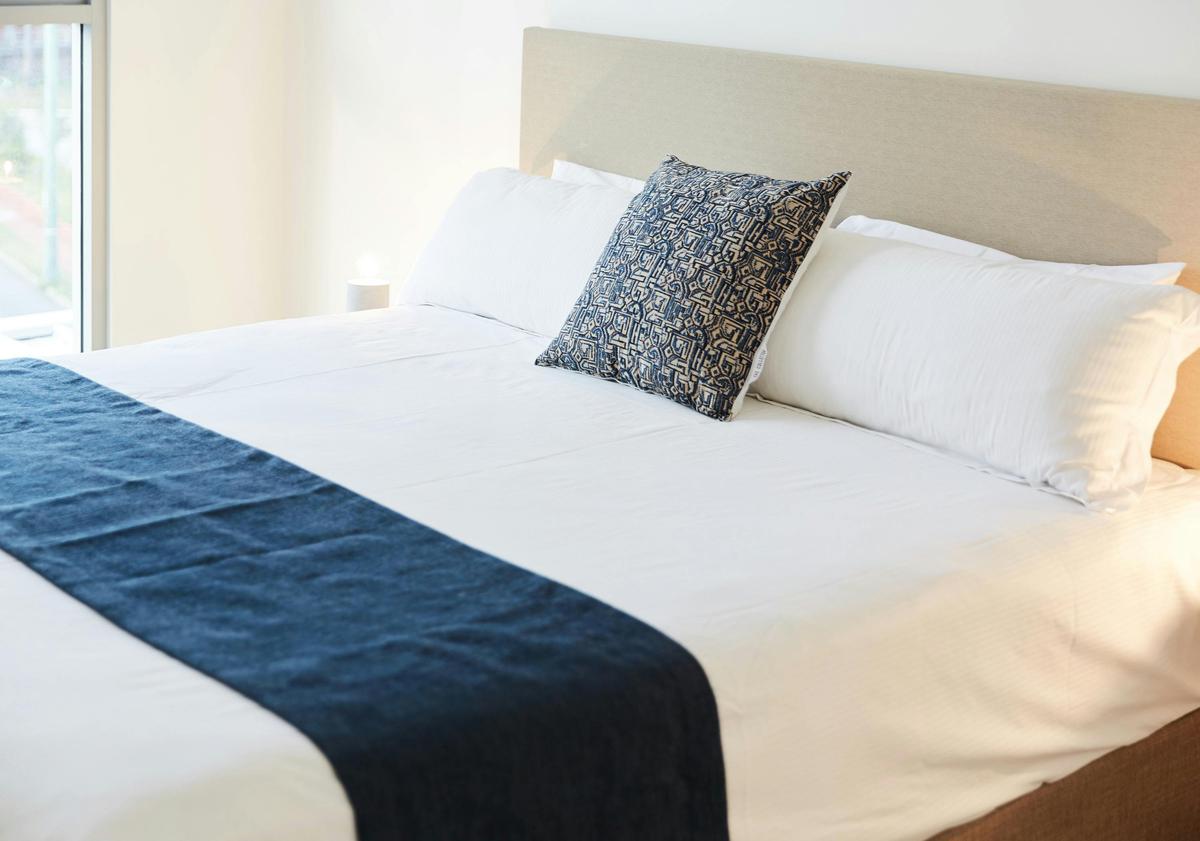 Light and airy bedroom, Nautica Residences by Seashells