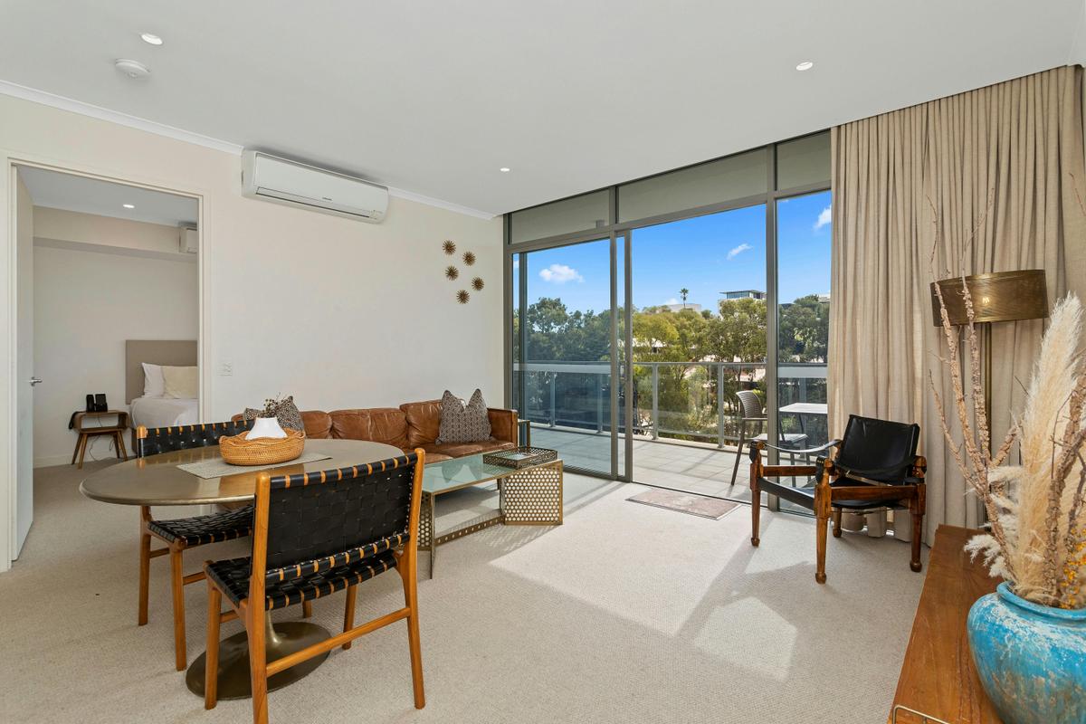 1-Bedroom Apartment Lounge
