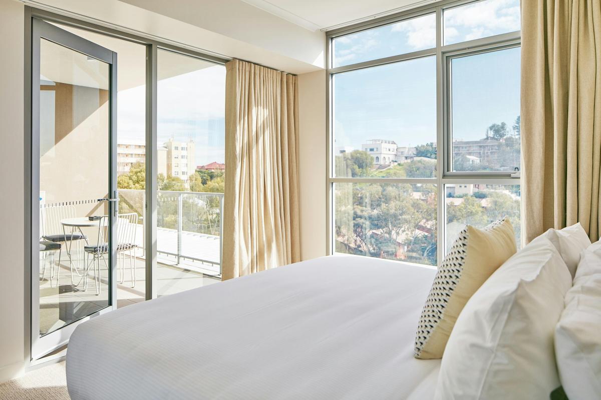 1-Bedroom Apartment