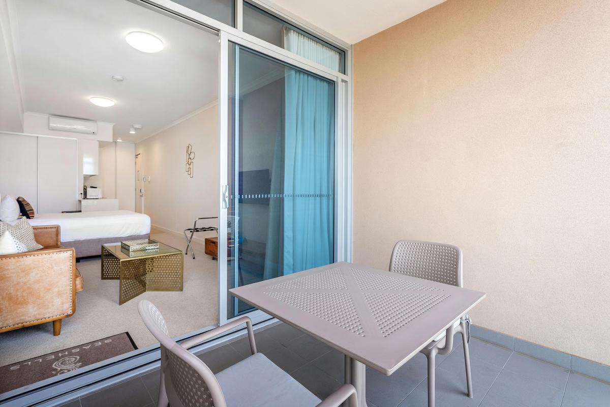 Deluxe Apartment