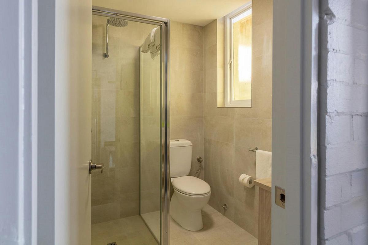 One Bedroom Apartment