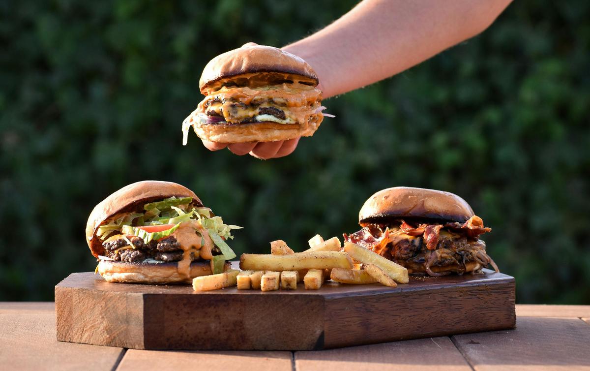 Mutts Burgers