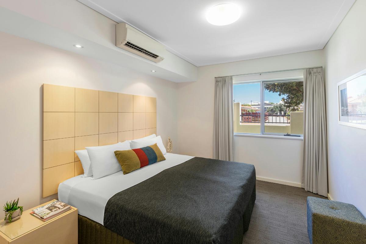 Three Bedroom Townhouse Apartment