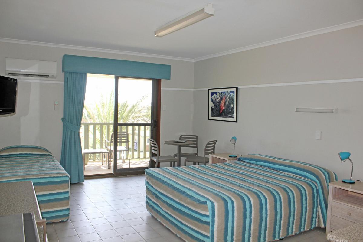 Bay Lodge interior