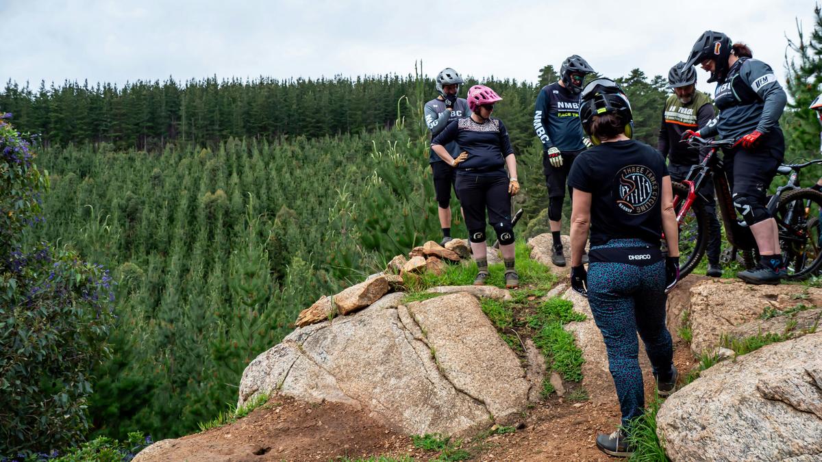 Coaching on Outlaws trail at Nannup Tank 7 Bike Park