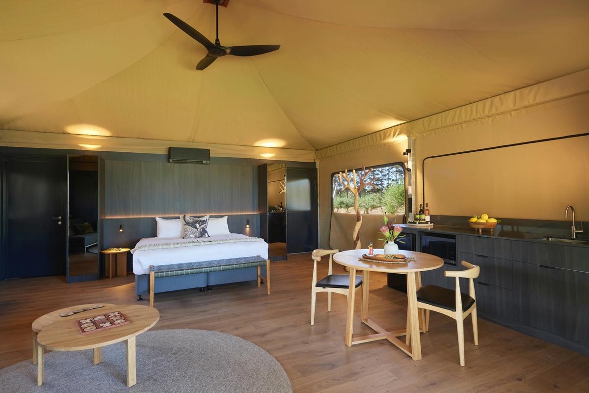 Lakeside Glamping Luxury Bungalow