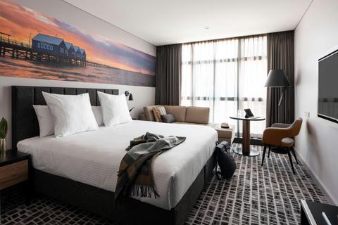Superior Room with 1 King Size Bed