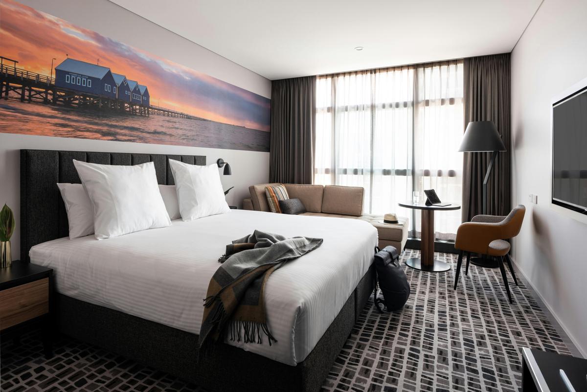 Superior Room with 1 King Size Bed