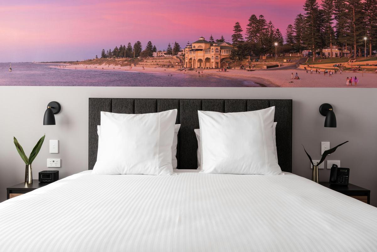 Deluxe Room with 1 King Bed