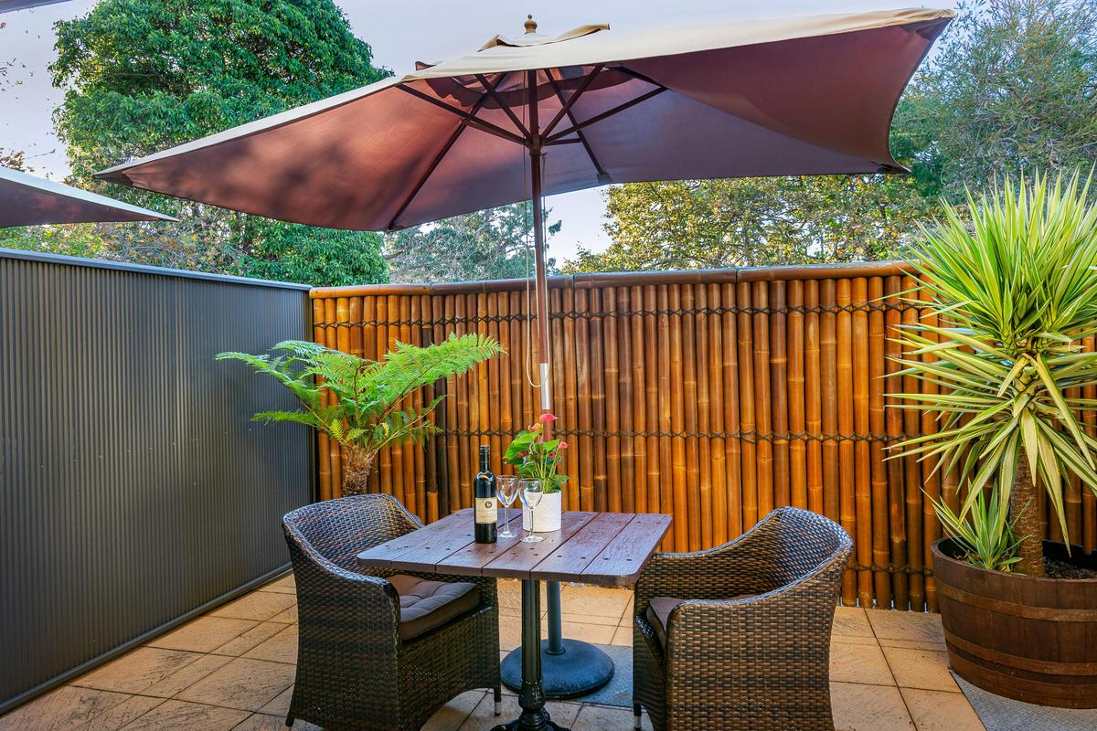 Relaxing Shady Courtyards