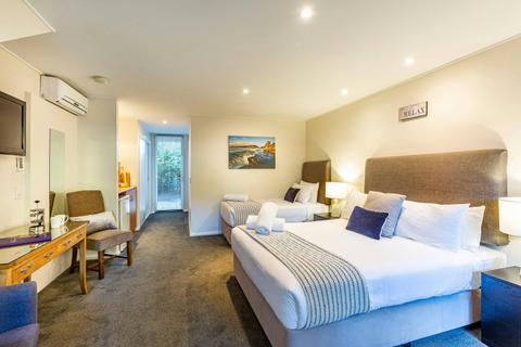 Standard Courtyard Room