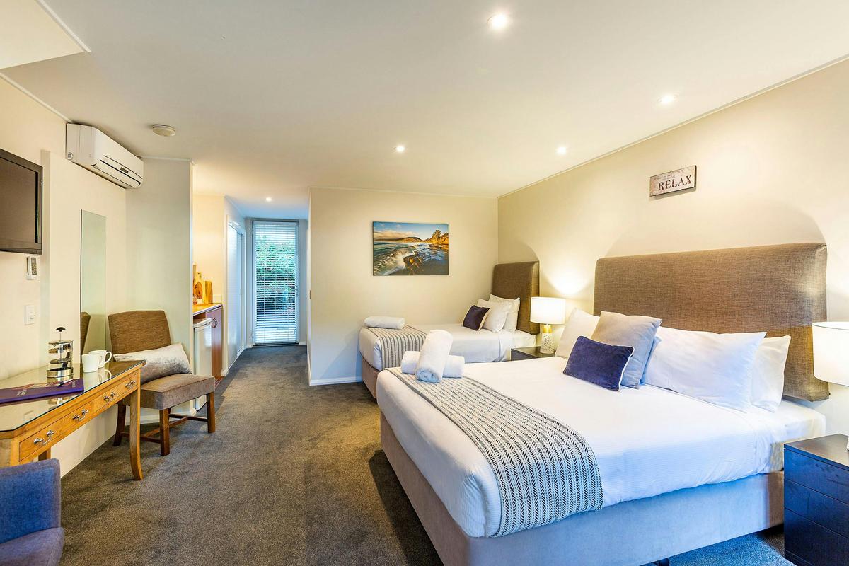 Standard Courtyard Room