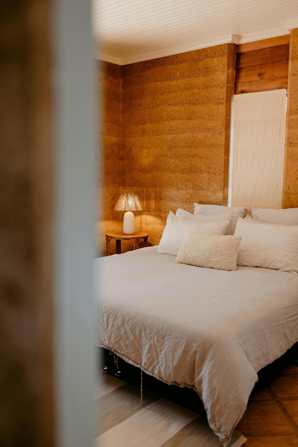 Dunsborough, Lush hideaway, fire place