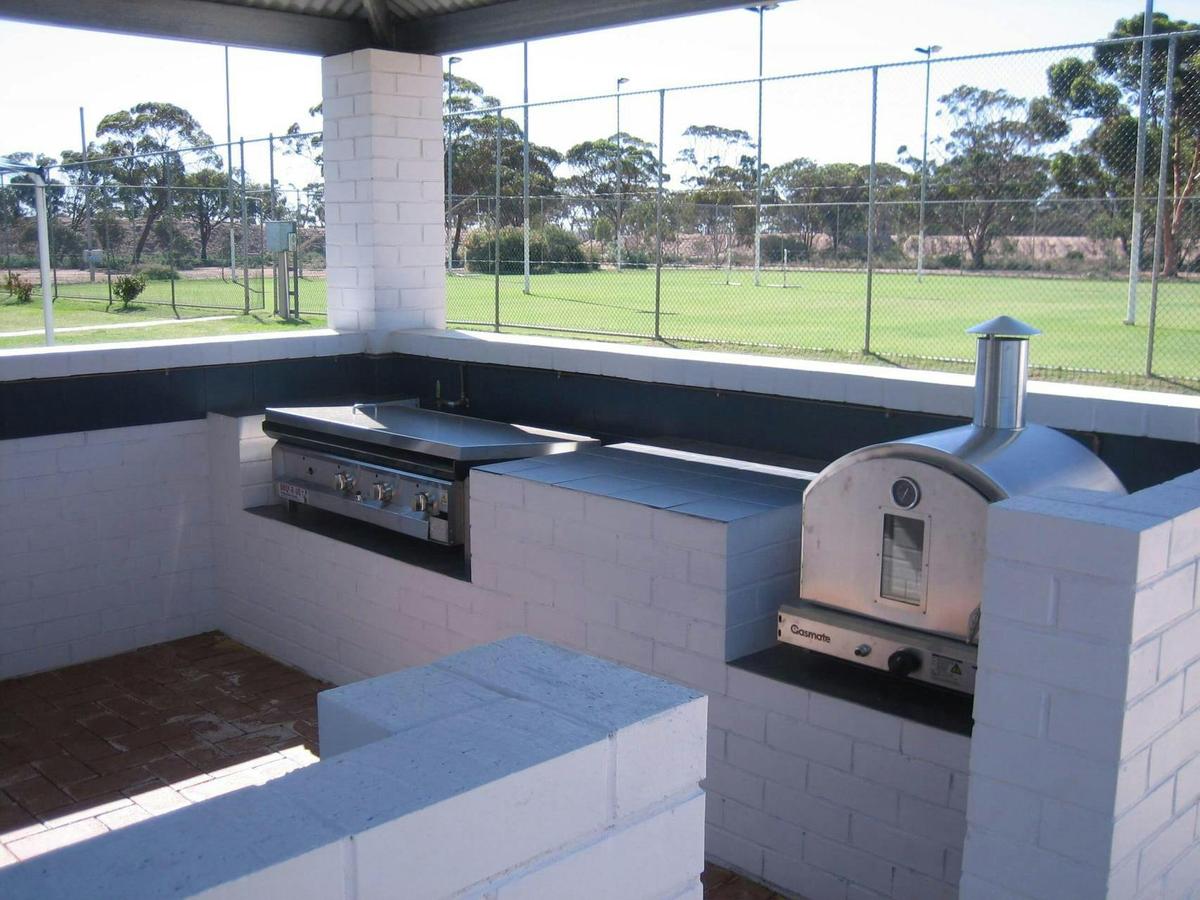 BBQ and Pizza area