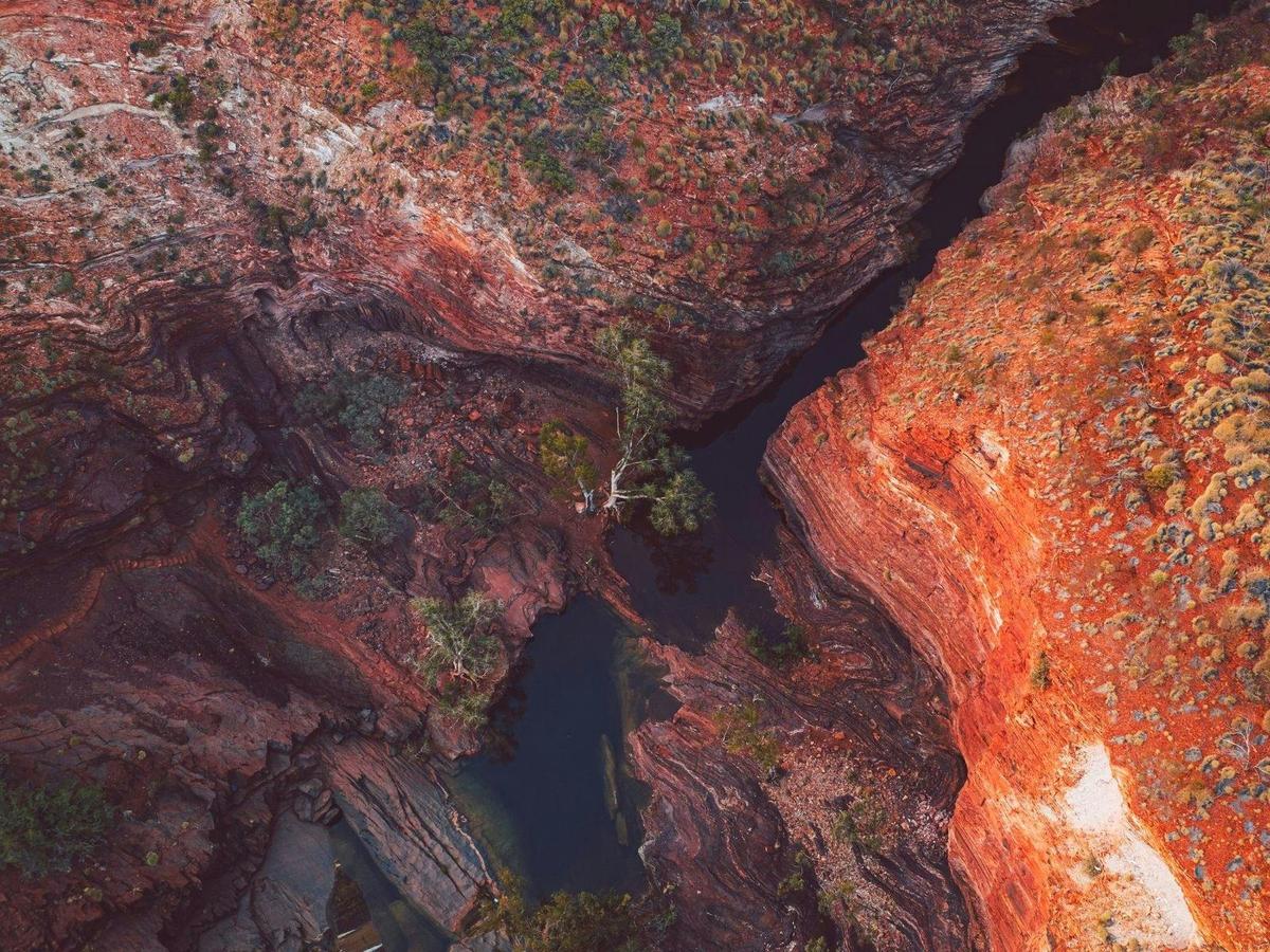 Outback Spirit Coach in the Pilbara