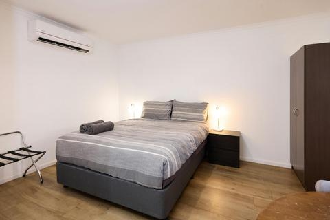 Blue Reef Motel