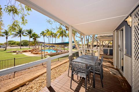 2 Bedroom Pool View Cabin