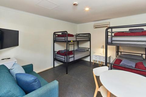 Blue Reef Exclusive Use Dorm Room