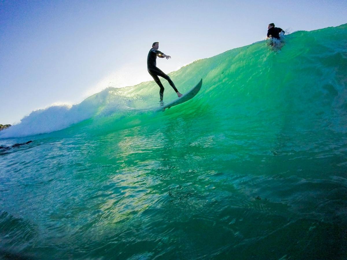 Surf at Sandtrax, Port Beach Fremantle